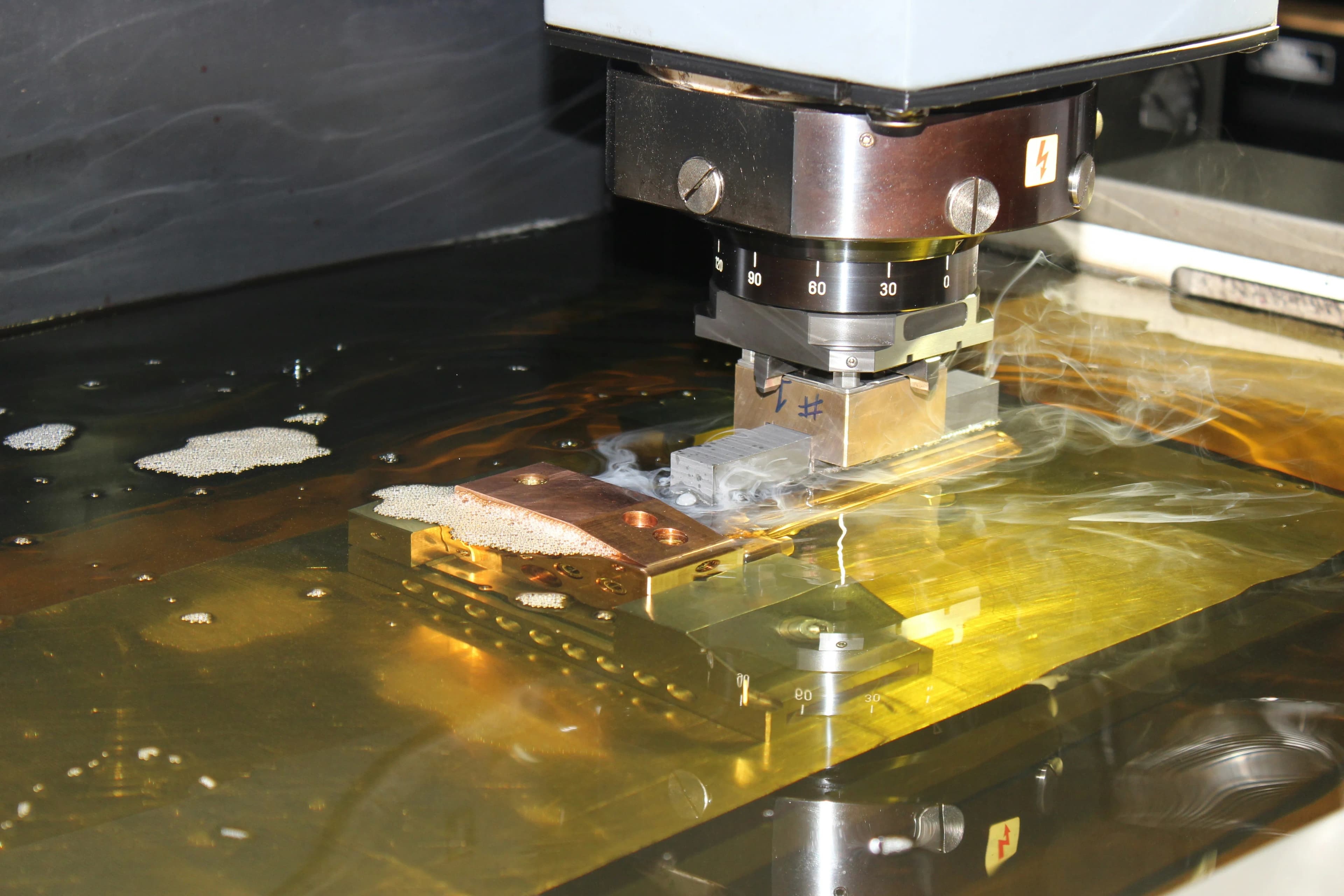 Электроэрозионная обработка (EDM)